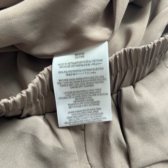 BCBGeneration Tan Flowy Shorts - Picture 8 of 13